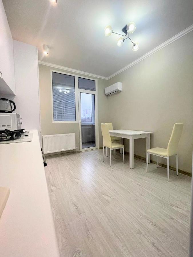 Beautiful Apartment In Chisinau Exterior foto